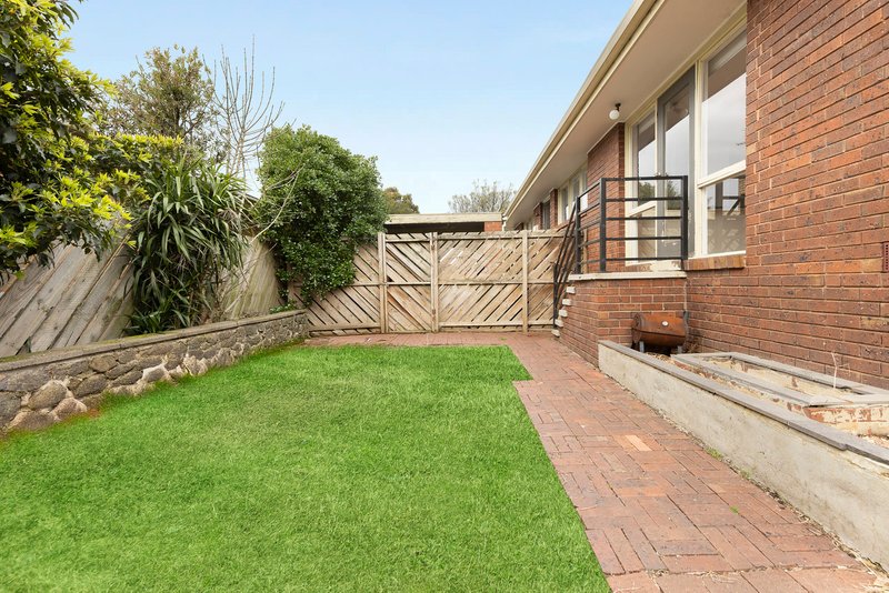 Photo - 7 Field Street, Craigieburn VIC 3064 - Image 12