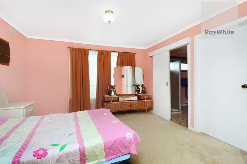 Photo - 7 Finlay Close, Gladstone Park VIC 3043 - Image 14