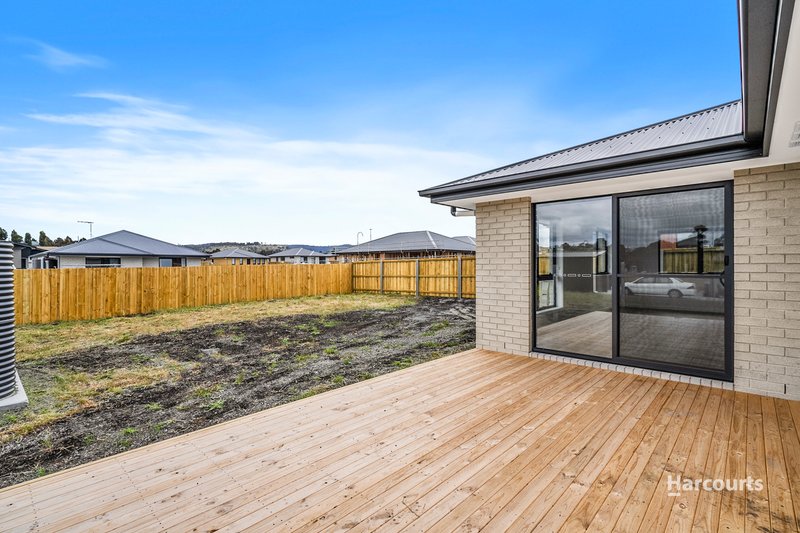 Photo - 7 Fishburn Way, Sorell TAS 7172 - Image 13