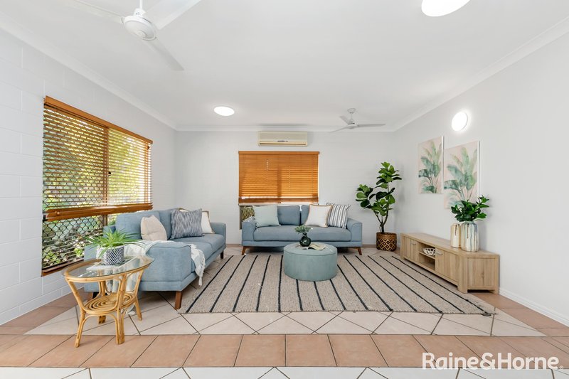 Photo - 7 Flame Court, Kirwan QLD 4817 - Image 2