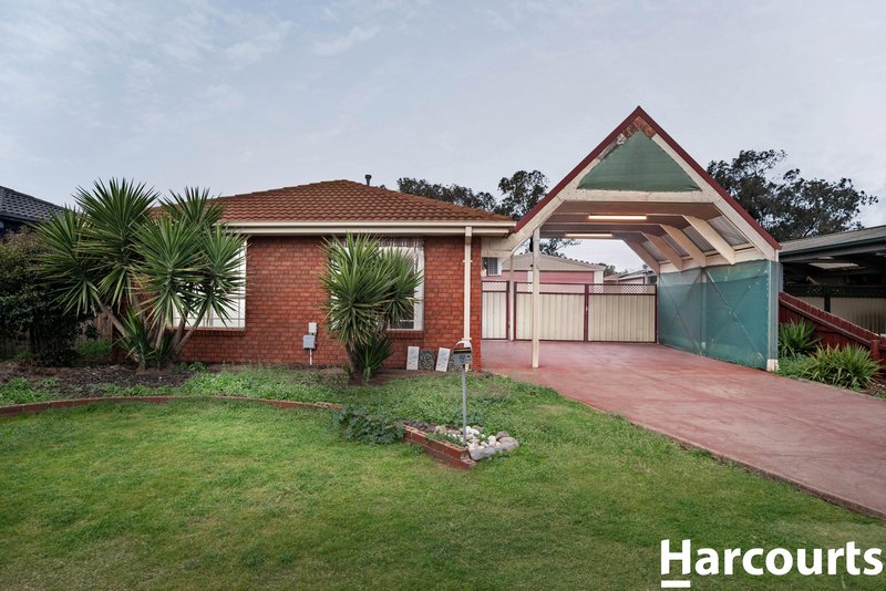 Photo - 7 Flemington Crescent, Werribee VIC 3030 - Image 1