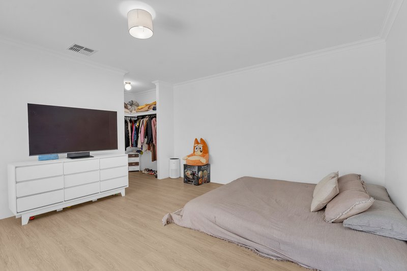 Photo - 7 Flemington Drive, Baldivis WA 6171 - Image 4