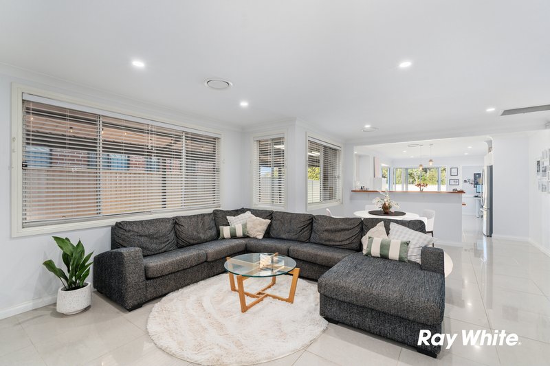 Photo - 7 Flemming Grove, Doonside NSW 2767 - Image 3