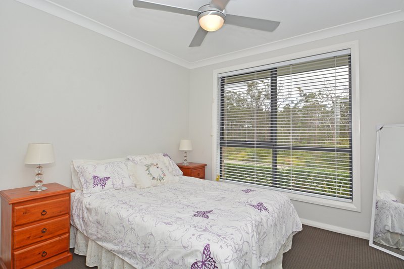 Photo - 7 Floresta Crescent, Cameron Park NSW 2285 - Image 13