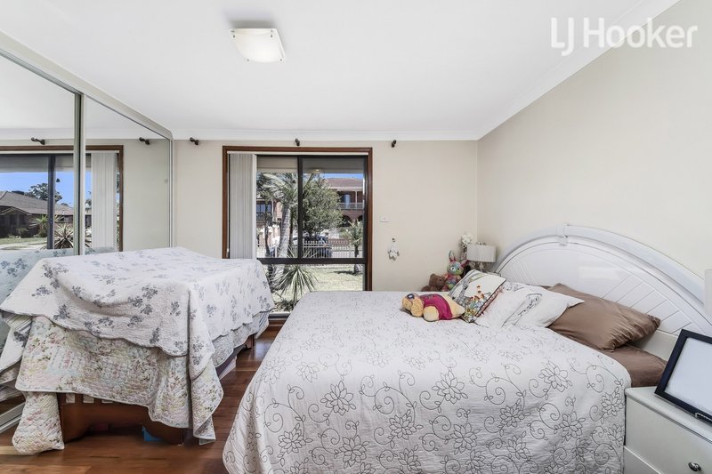 Photo - 7 Footscray Street, St Johns Park NSW 2176 - Image 5