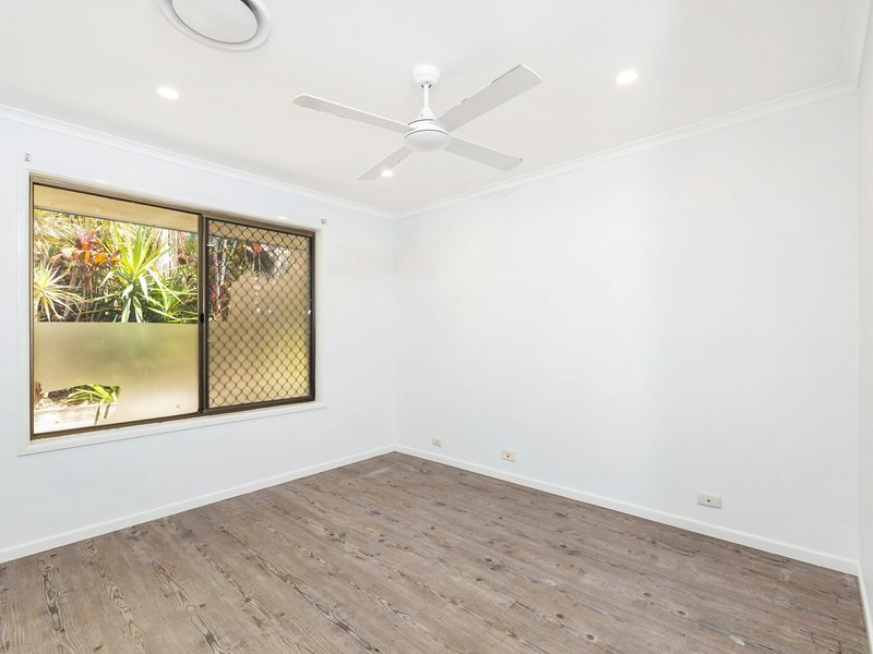 Photo - 7 Forestglen Crescent, Browns Plains QLD 4118 - Image 8