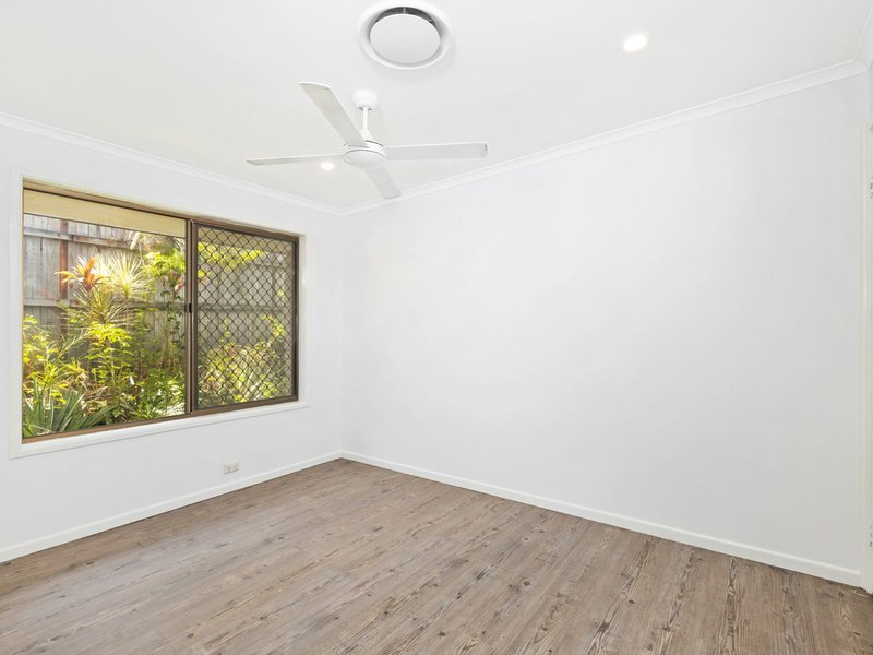 Photo - 7 Forestglen Crescent, Browns Plains QLD 4118 - Image 9