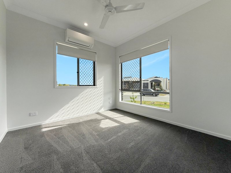 Photo - 7 Forestoak Street, Narangba QLD 4504 - Image 2