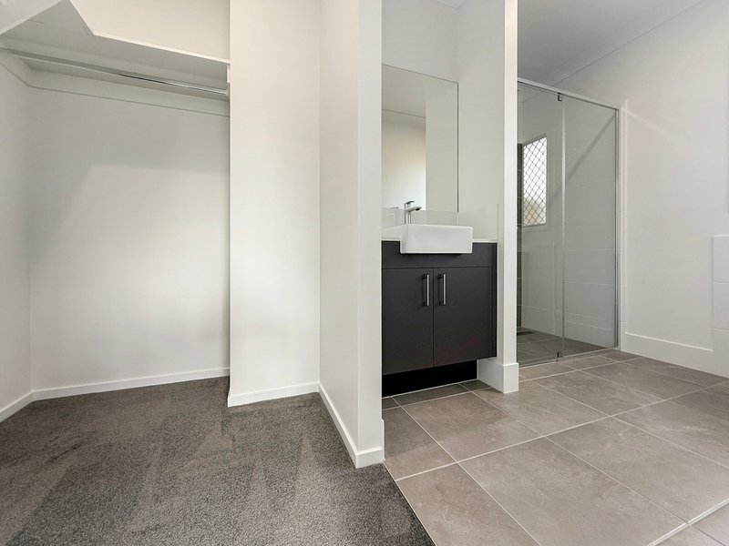 Photo - 7 Forestoak Street, Narangba QLD 4504 - Image 3