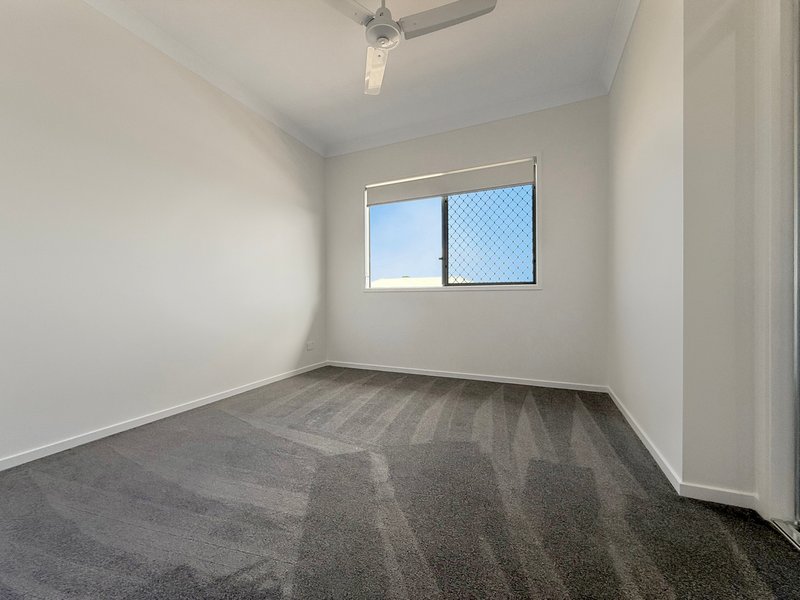 Photo - 7 Forestoak Street, Narangba QLD 4504 - Image 12