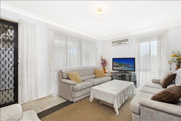 Photo - 7 Foxwood Avenue, Quakers Hill NSW 2763 - Image 2