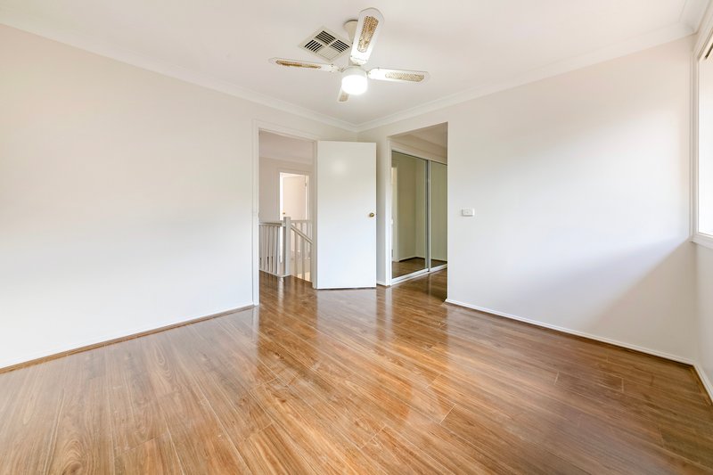 Photo - 7 Foxwood Place, Cherrybrook NSW 2126 - Image 4