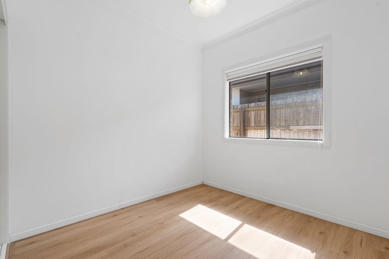 Photo - 7 Francisca Drive, Augustine Heights QLD 4300 - Image 8