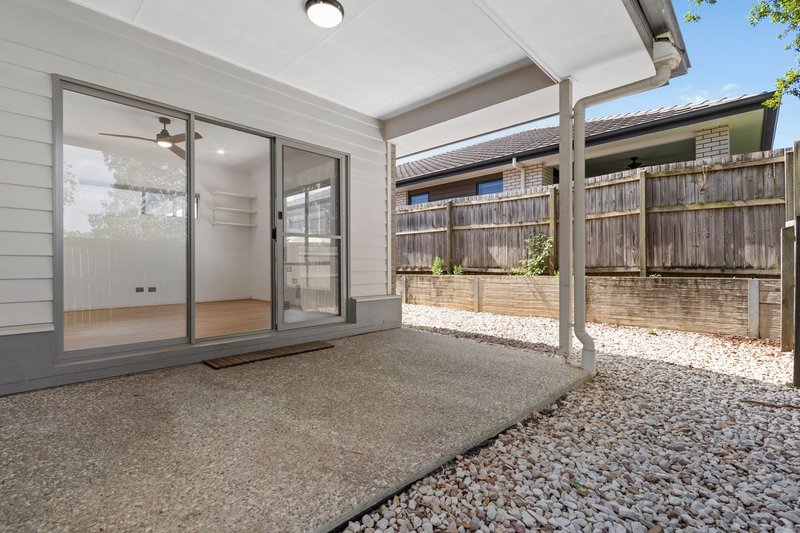 Photo - 7 Francisca Drive, Augustine Heights QLD 4300 - Image 10