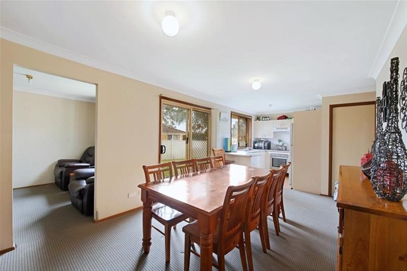 Photo - 7 Francisco Crescent, Rosemeadow NSW 2560 - Image 5