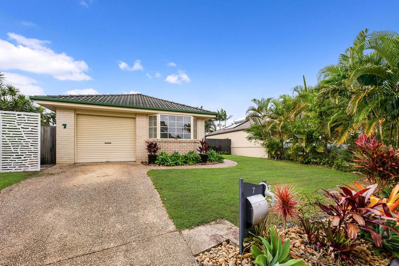 7 Franklin Place, Sippy Downs QLD 4556