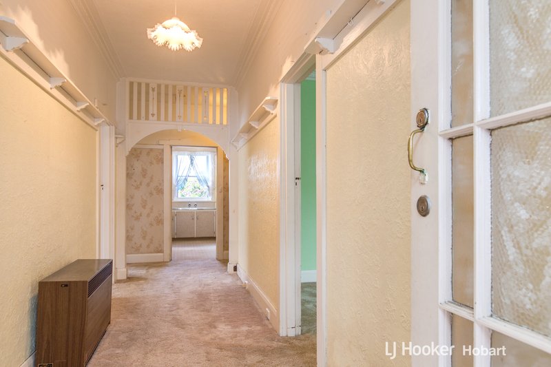 Photo - 7 Fraser Street, New Town TAS 7008 - Image 2