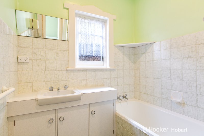 Photo - 7 Fraser Street, New Town TAS 7008 - Image 12