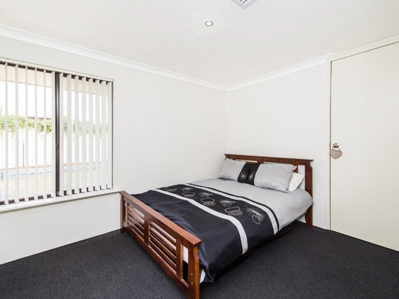 Photo - 7 Gamble Street, Warnbro WA 6169 - Image 16