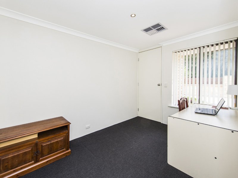 Photo - 7 Gamble Street, Warnbro WA 6169 - Image 17