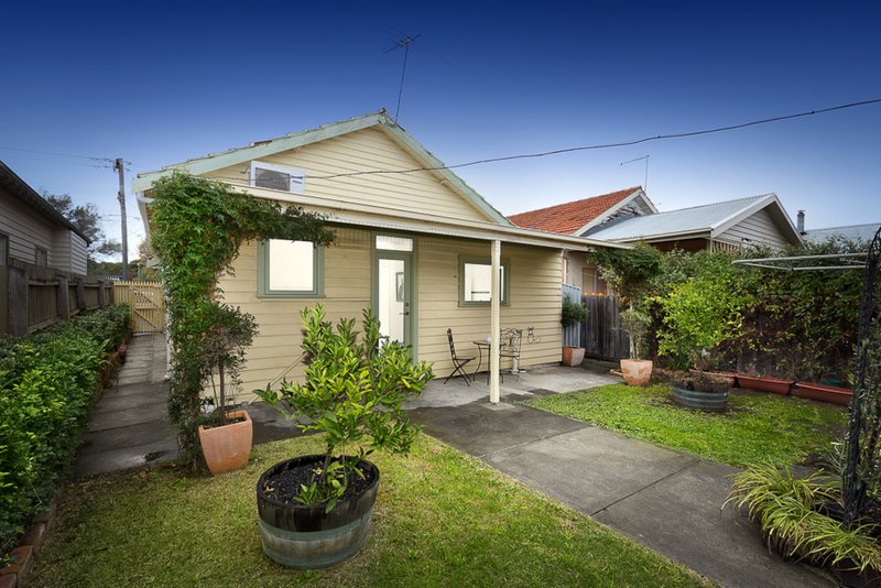 Photo - 7 Garnet Street, Brunswick VIC 3056 - Image 11