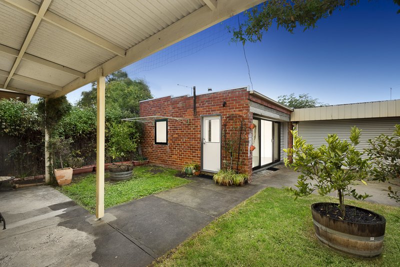 Photo - 7 Garnet Street, Brunswick VIC 3056 - Image 12