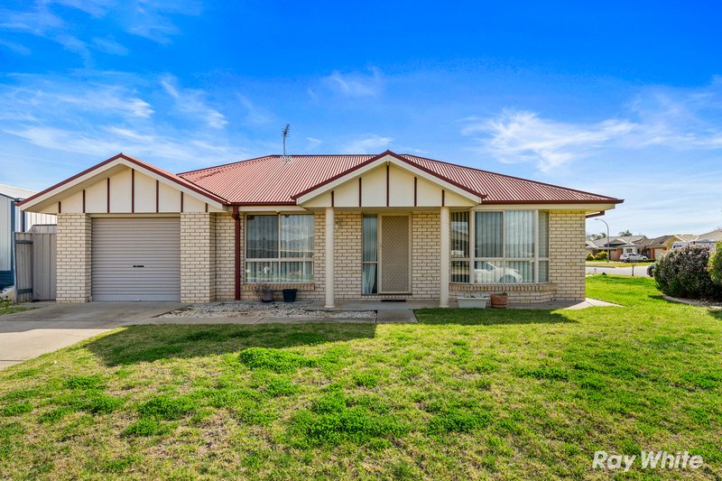 7 Garru Place, Glenfield Park NSW 2650