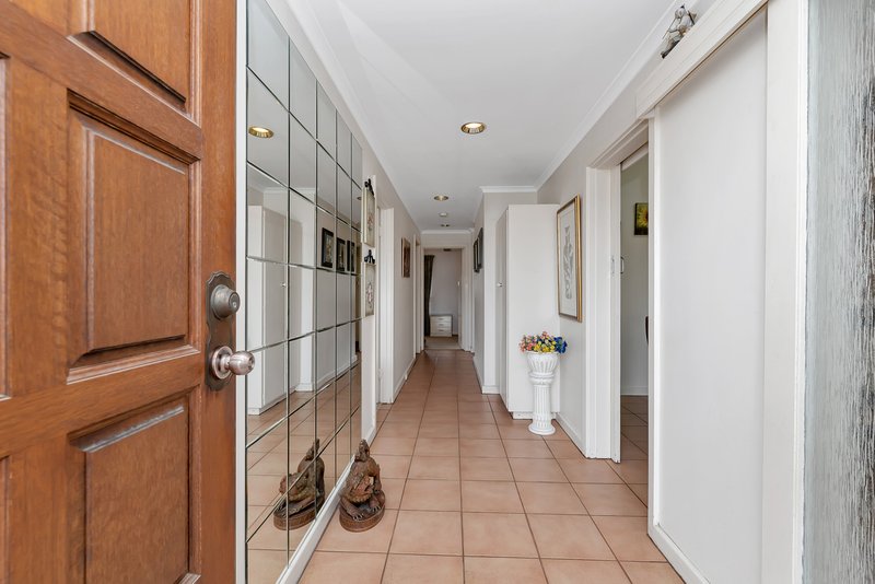 Photo - 7 Gaskin Road, Flinders Park SA 5025 - Image 4