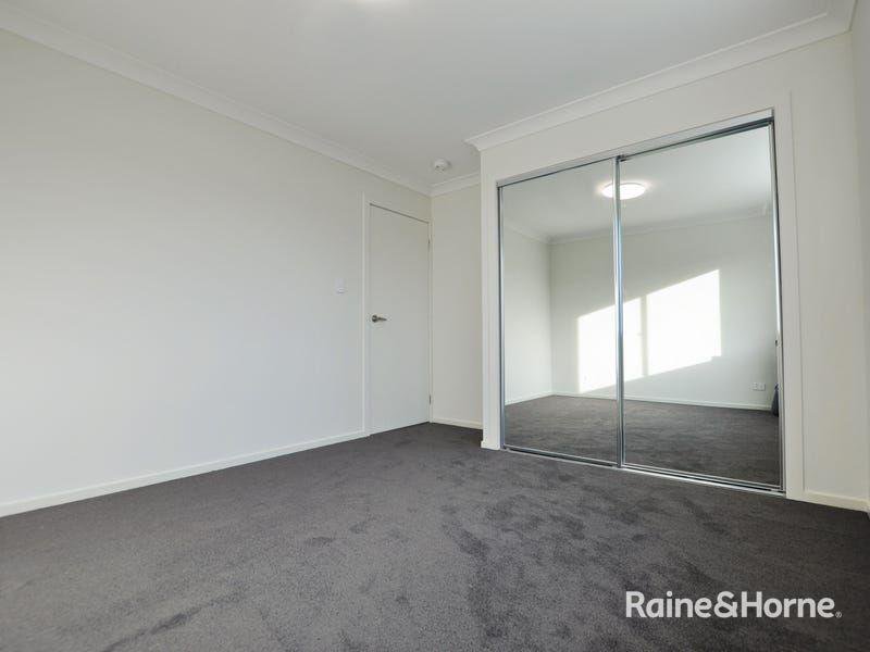 Photo - 7 Gawler Street, South Ripley QLD 4306 - Image 9