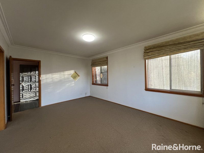 Photo - 7 Gemini Place, Orange NSW 2800 - Image 6