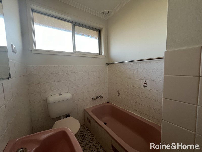 Photo - 7 Gemini Place, Orange NSW 2800 - Image 17