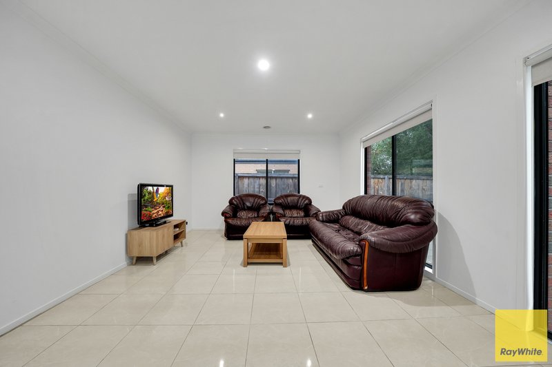 Photo - 7 Genesis Place, Tarneit VIC 3029 - Image 10