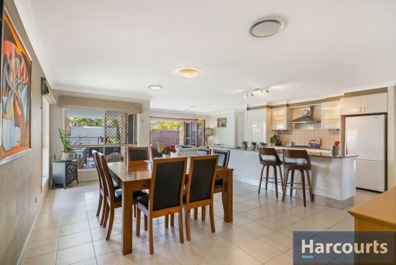 Photo - 7 Genoa Pl , Banksia Beach QLD 4507 - Image 7