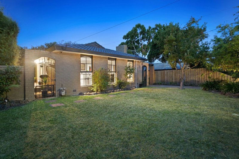 Photo - 7 Gerald Drive, Langwarrin VIC 3910 - Image 2