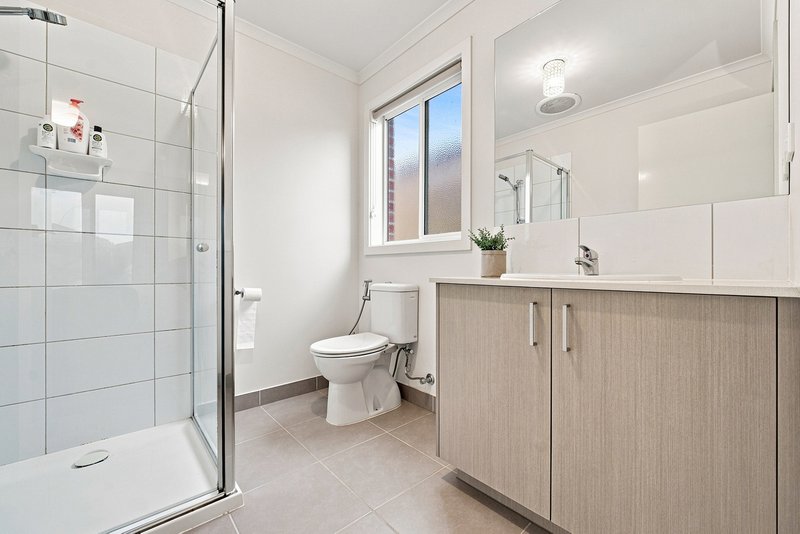 Photo - 7 Gerbera Way, Lyndhurst VIC 3975 - Image 8