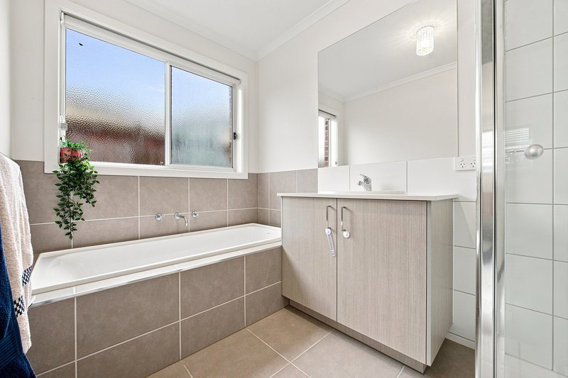 Photo - 7 Gerbera Way, Lyndhurst VIC 3975 - Image 11