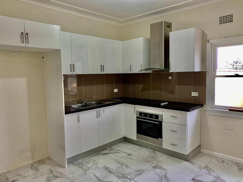 Photo - 7 Gidgee Street, Cabramatta NSW 2166 - Image 2