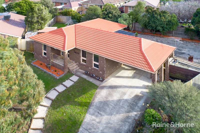 7 Gill Place, Sunbury VIC 3429