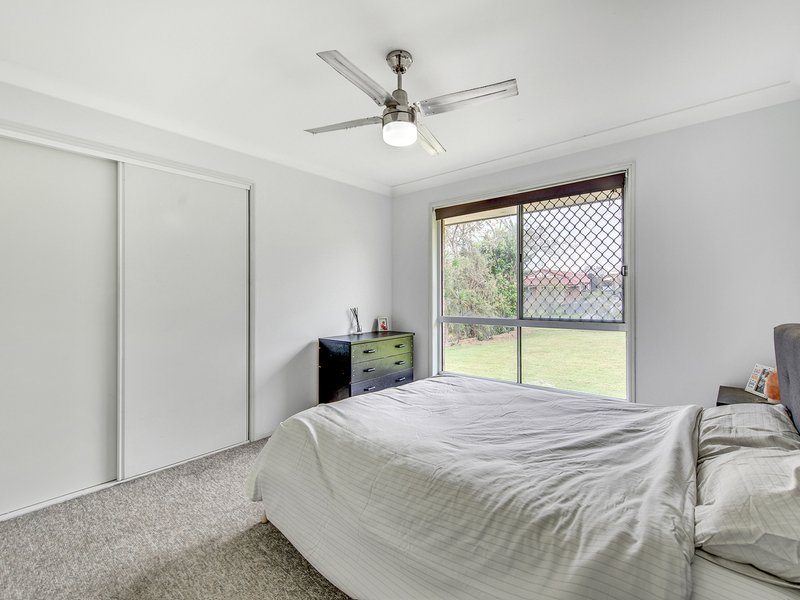 Photo - 7 Gleditsia Close, Regents Park QLD 4118 - Image 8