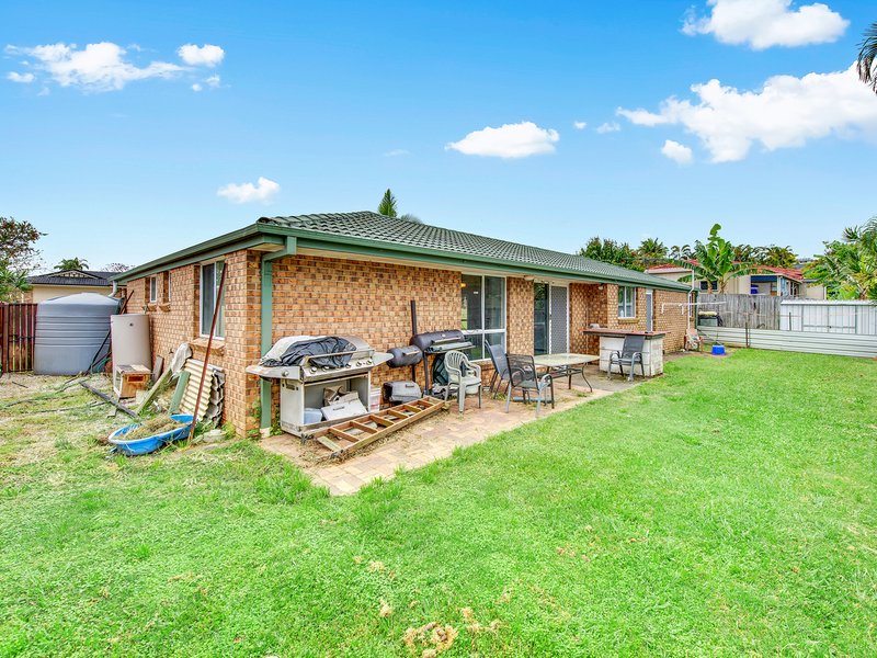 Photo - 7 Gleditsia Close, Regents Park QLD 4118 - Image 12