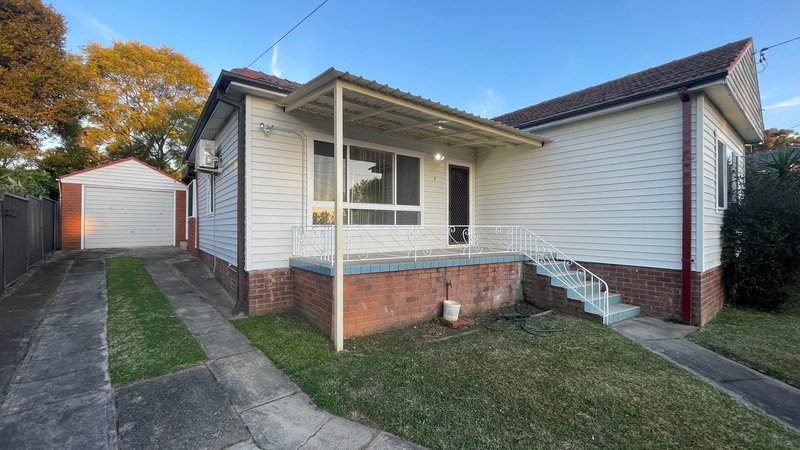 Photo - 7 Glenavon Avenue, Beverly Hills NSW 2209 - Image 2