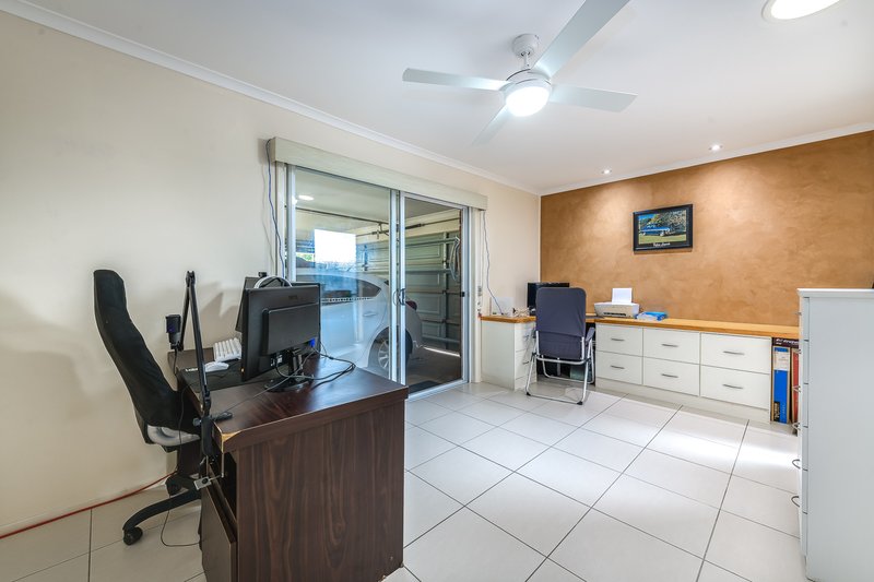 Photo - 7 Glendale Place, Helensvale QLD 4212 - Image 10