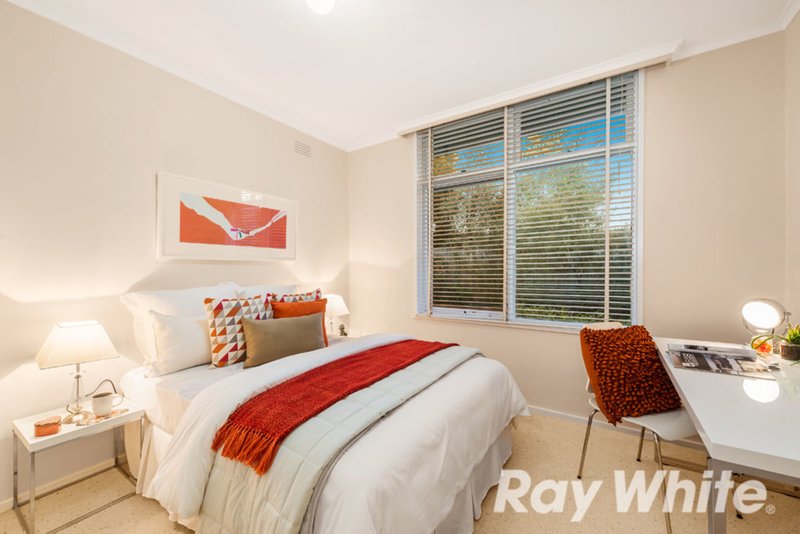 Photo - 7 Glengarry Avenue, Burwood VIC 3125 - Image 5