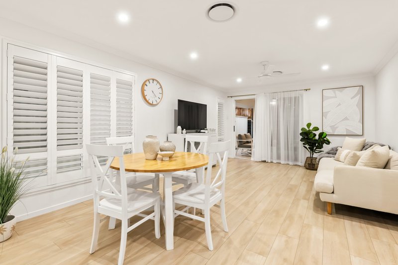 Photo - 7 Glenthorne Street, Redland Bay QLD 4165 - Image 2