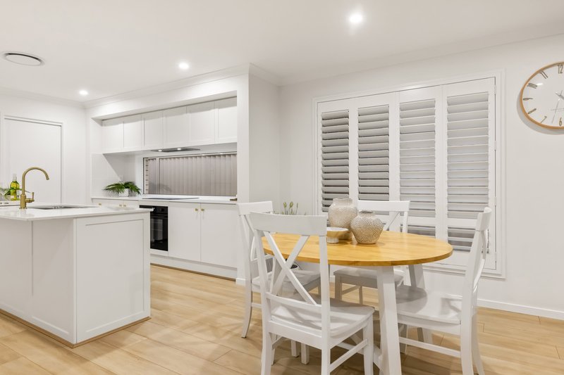 Photo - 7 Glenthorne Street, Redland Bay QLD 4165 - Image 8