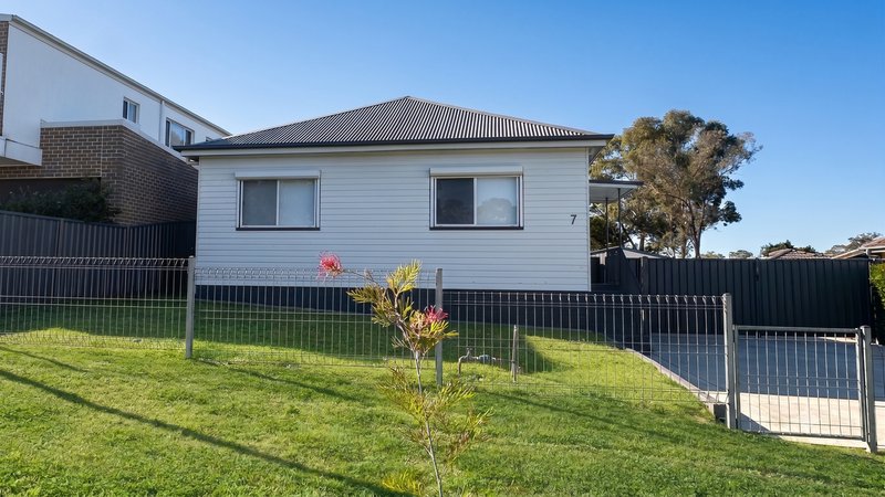 Photo - 7 Glenview Street, St Marys NSW 2760 - Image 1