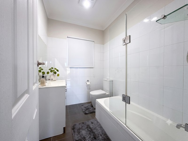 Photo - 7 Glenview Street, St Marys NSW 2760 - Image 5