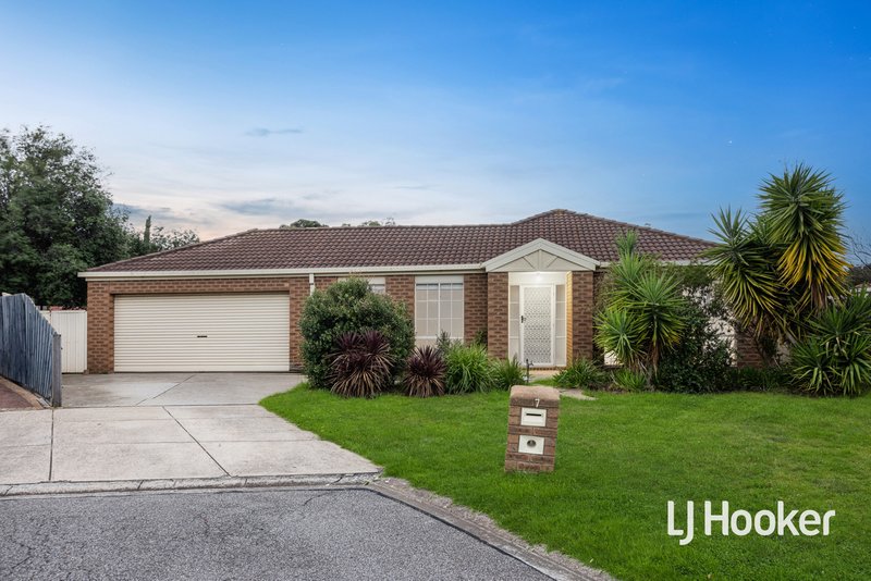 Photo - 7 Glenwood Close, Hoppers Crossing VIC 3029 - Image 1