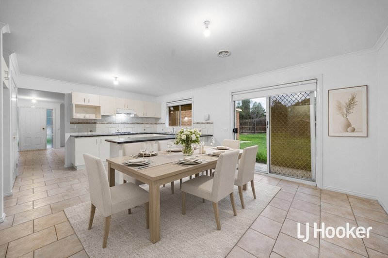 Photo - 7 Glenwood Close, Hoppers Crossing VIC 3029 - Image 8