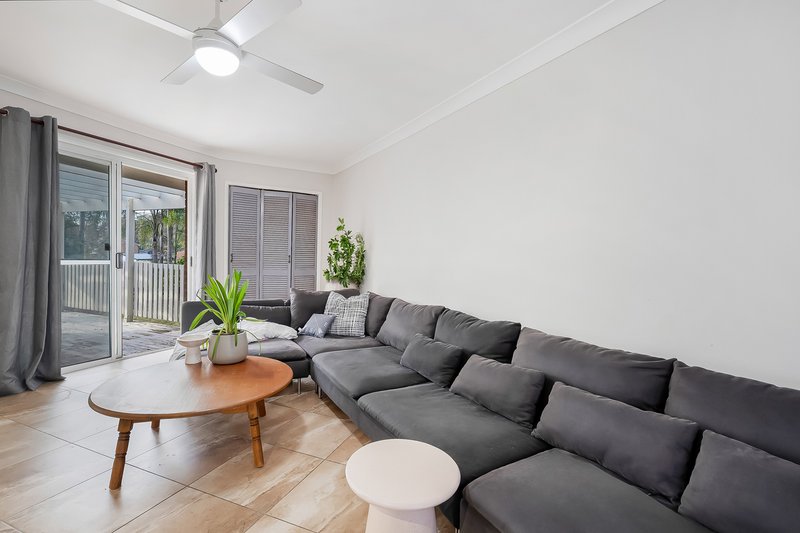 Photo - 7 Gloucester Avenue, Watanobbi NSW 2259 - Image 9